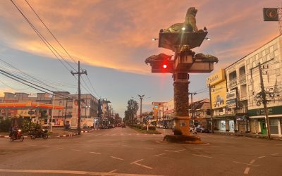 เที่ยวเกาะพีพี สวรรค์ทะเลอันดามัน เดินทางง่ายด้วยบริการรถตู้กระบี่