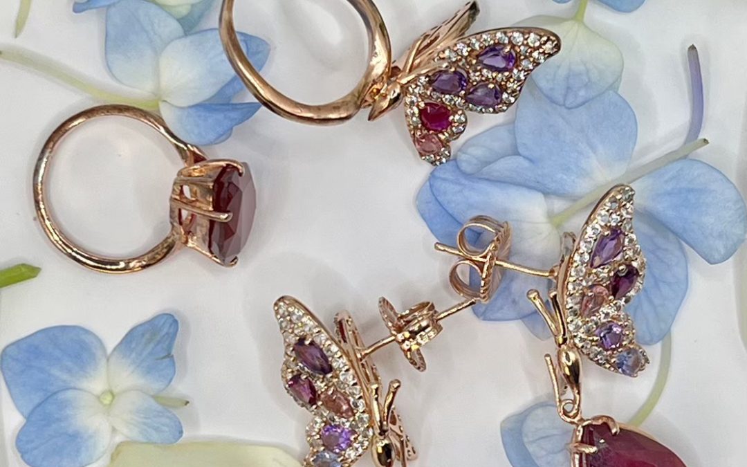 Asian Handmade Jewelry in Contemporary Fashion